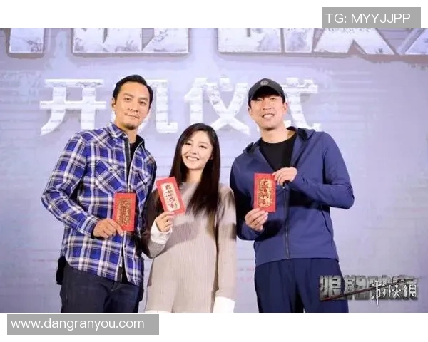 超级对决！足球八卦风云再起，明星球员背后那些不为人知的秘密和纷争